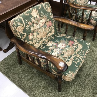 取りに来て頂ける方限定！karimoku(カリモク)のアームチェアのご紹介です！ 取りに来て頂ける方限定！karimoku(カリモク)のアームチェアのご