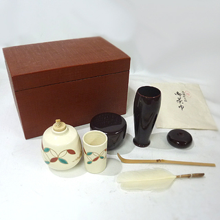 札幌 美品 茶道具 布目 漆茶箱 紫峰作 振出し 茶巾筒 他  白石区 札幌 美品 茶道具 布目 漆茶箱 紫峰作 振出し 茶巾筒 他 白石区