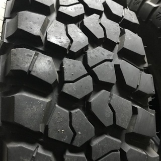 商品説明	 BFグッドリッチ　マッドテレーンT/A　KM2 LT 225/75R16　4本セット中古品