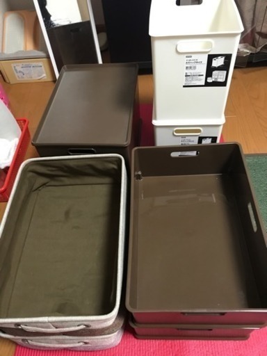 ニトリのケース