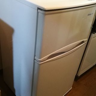 《2016年製ハイセンス 2ドア冷蔵庫 82L ホワイト》