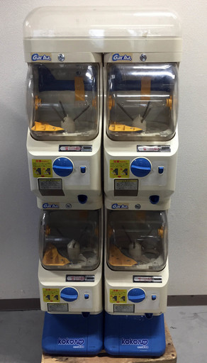 中古☆ガチャポン 本体 販売機 鍵付き