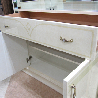 イタリアン家具 飾り棚 キャビネット 市内配達相談承ります 西宮の沢