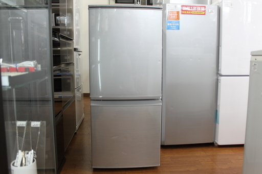 【安心6ヶ月保証】シャープ２ドア冷蔵庫あります！　単身/国内メーカー/137L
