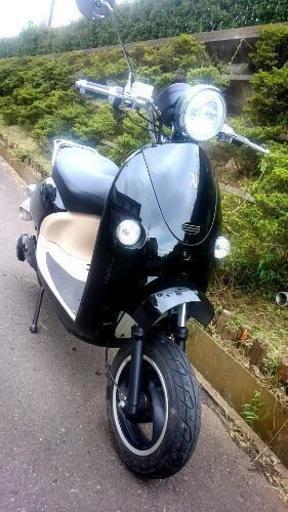 フュート　電動スクーター