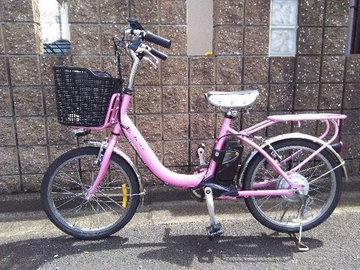 20インチ電動自転車  お色はピンク色です。 お問い合わせ有りがとう御座いました。また、近々ルンバ、エヤコンマットなど投稿予定ですので宜しくお願い致します。(*^^*)