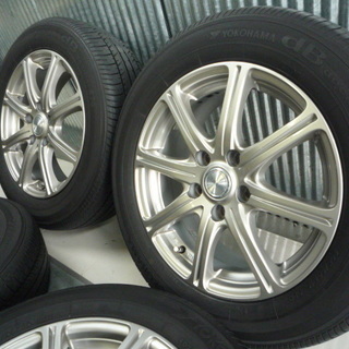 安心調整済み★205/60R16　ノア・ヴォクシー・ステップワゴン・アテンザ　ヨコハマタイヤ　2015年製造　クリーニング済み　お買得価格！