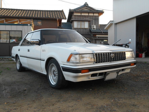 Toyota crown gs121