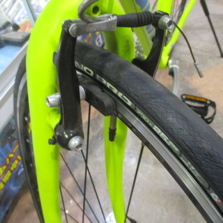 【エコプラス小倉南店】ジャイアント GIANT エスケープ ESCAPE R3スタッフ向井がススメル！！定価約40000円の中古美品!(^^)!　クロスバイク　スポーツ車　自転車　チャリ-シマノシマノリミテッドプロ フローティングベスト L VF111U