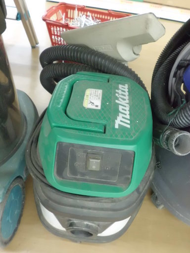 【引取限定 戸畑本店】マキタ makita 集じん機 M441