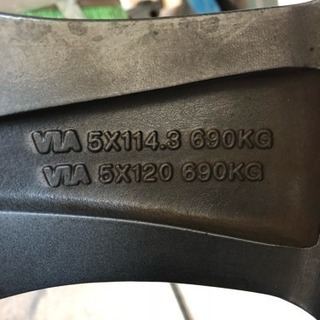 Rozestの18インチアルミホイール  アルファード ヴェルファイア