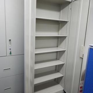 美品！両開きスチールキャビネット残り2台！！