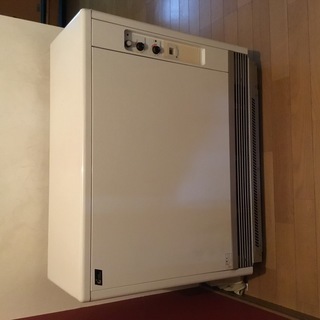 蓄熱暖房機 サンレッジ(インターセントラル)