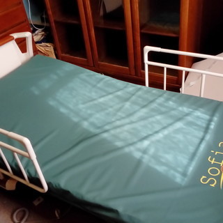 介護用電動ベッド【パラマウントベッド】8/10まで