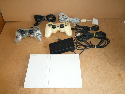 ソニー SONY SCPH-75000 Play Station2 薄型 プレイステーション2本体一式 ホワイト◆コントローラー2つ付き