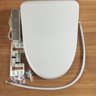 ■LIXIL（INAX）■シャワートイレ（CW-D11BN8）オフホワイト