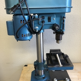 特別プライス 東芝 卓上ボール盤 鉄工13㎜ 木工24㎜ DP-13A