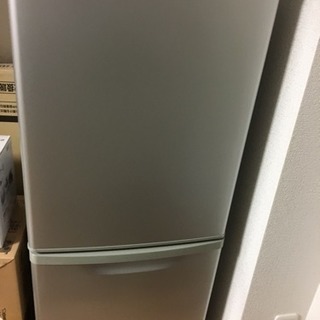 パナソニック冷蔵庫  NR-B141W シルバー
