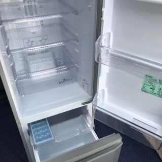 取引中。2015年製三菱冷凍冷蔵庫146L。美品。千葉県内配送無料。設置