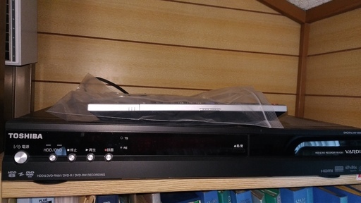 東芝ＤＶＤレコーダー　Vardia RD-E301