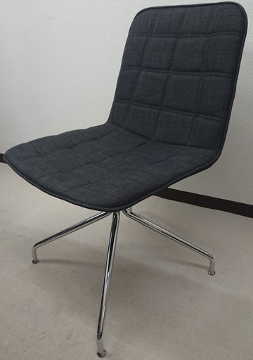 （取引完了）オフィスチェア4脚セット　美品　会議などに最適な椅子