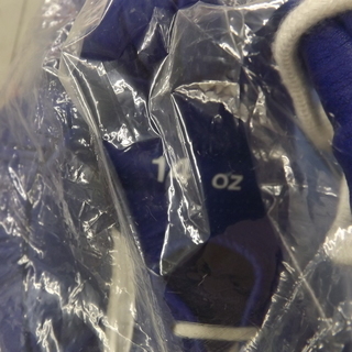 未使用　保管品　winningウイニング ボクシンググローブ 　PT-1300　14ｏｚ ブルー　札幌　西岡発　