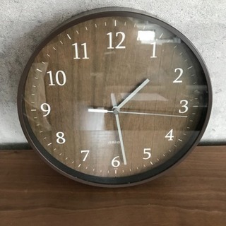 【売約済🙇‍♀️】木製  連続秒針壁掛け時計 🕰