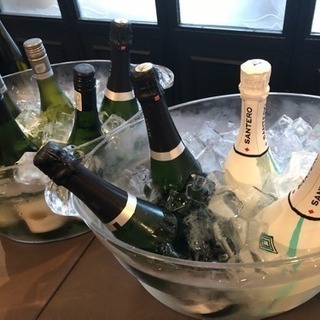 【毎月開催】ソムリエ選定の泡・白ワインパーティー7月22日 - イベント
