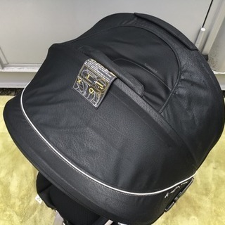 コンビ☆チャイルドシート ラクティアターン エッグショック TB-520☆ギャラクシーブラック☆良好品レベル☆清掃済みで即利用OKです☆
