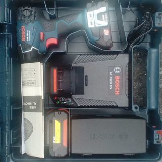 電動工具　インパクトドライバー　ボッシュBOSCH GDR 18V-LI　箱・付属品付き