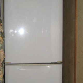 FUJITSU3ドア冷蔵庫（ジャンク）無料