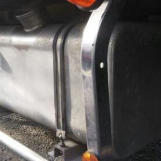 トラック用 アルミ製 ２００L 燃料タンク
