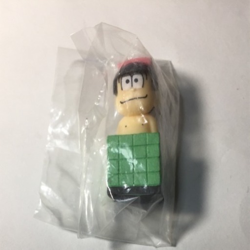 おそ松さん セット 缶バッジ シール ストラップ フィギュア ファイル ぬいぐるみ まつり 豊中のおもちゃ ぬいぐるみ の中古あげます 譲ります ジモティーで不用品の処分