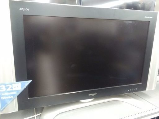 SHARPの32インチ液晶テレビ!!