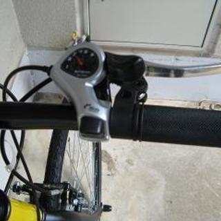 〔新品大特価〕７００ｃクロスバイク（外装６段・Vブレーキ）シークレットコード７００