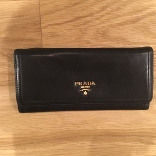 PRADA 牛革 長財布