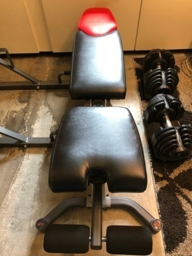 Bowflexのアジャスタブルベンチ
