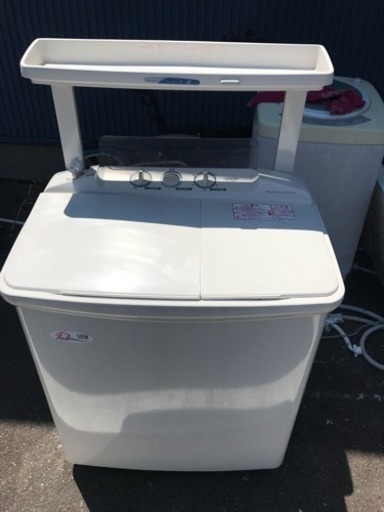 2層式洗濯機　4.2キロ　０４年製　18.７.16