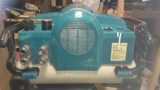 エアコンプレッサー マキタＡＣ4000 | revistaintramuros.com.br