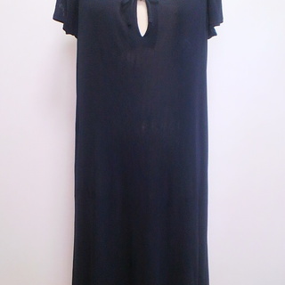 FENDI　ロゴ入りブラックワンピ♡