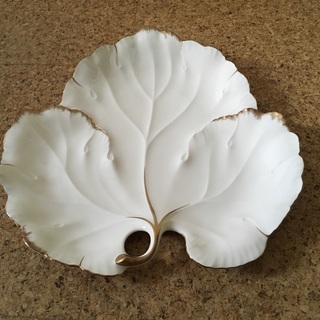 プレート パーティ用皿 木の葉型プラター 白 金縁 飾り皿 NA...