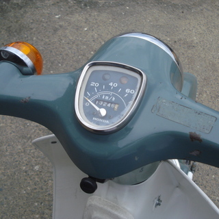 ホンダスーパーカブ　あんどんカブ12Vエンジン積み替え　実働車