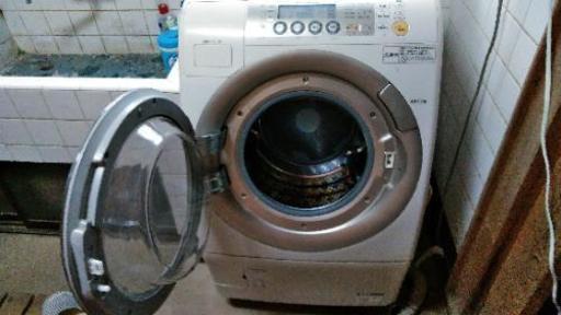 ドラム式洗濯機(お話し中)