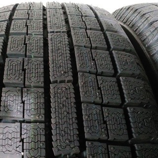 冬タイヤ【超美品】 2017年【98％富山】日本製 トーヨー 175/65R15 ヴィッツ アクア ポルテ スペイド フィールダー フィット インサイト スイフト　