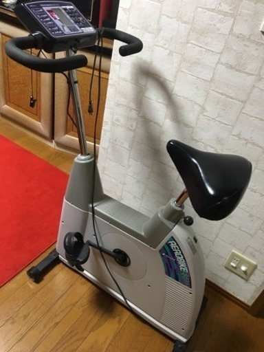 コナミスポーツクラブ エアロバイク EZ101