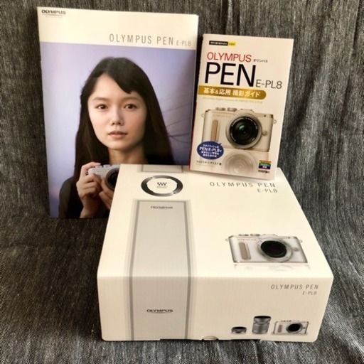 1年間保証付き OLYMPUS PEN E-PL8 EZ ダブルズームキット ブラック