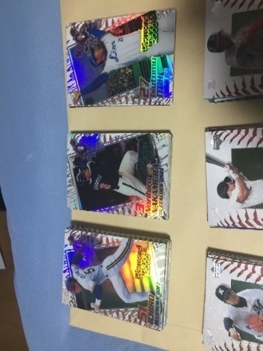 プロ野球カード 120枚 種類はさまざま