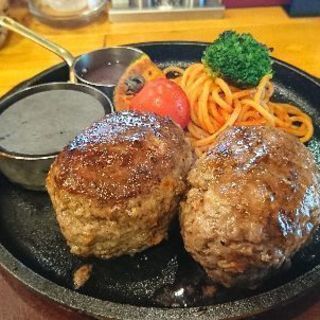 ステーキ店シェフを目指せ! 働きながら技能取得 − 北海道