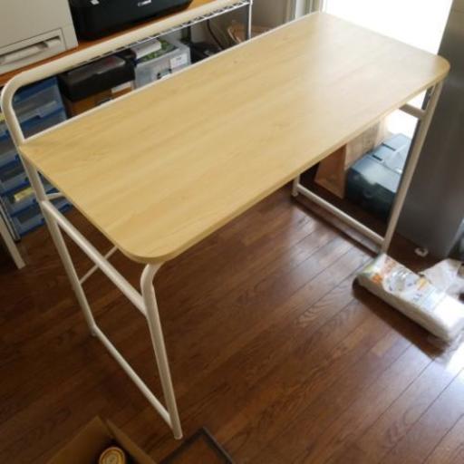 机　パソコンデスク