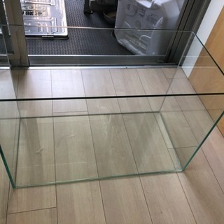 トールタイプのフレームレスオールガラス60cm 水槽